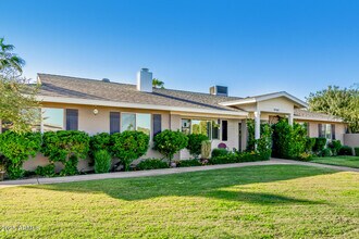 3750 E Garden Dr in Phoenix, AZ - Building Photo - Building Photo