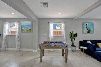 337 SW 8th Ave in Delray Beach, FL - Building Photo - Building Photo