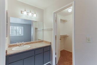 Carmel Pointe in Sacramento, CA - Foto de edificio - Interior Photo