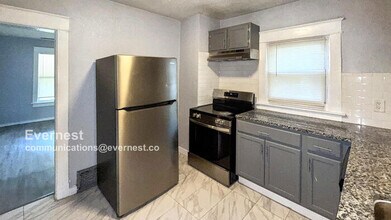 3731 Olive St in Kansas City, MO - Building Photo - Building Photo