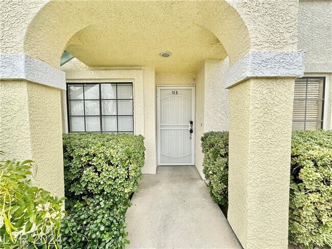 4819 S Torrey Pines Dr in Las Vegas, NV - Building Photo - Building Photo