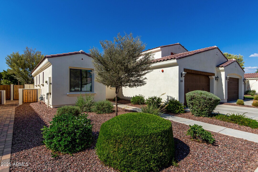 14200 W Village Pkwy in Litchfield Park, AZ - Building Photo