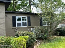 6442 Ballejo Ct N in Jacksonville, FL - Building Photo
