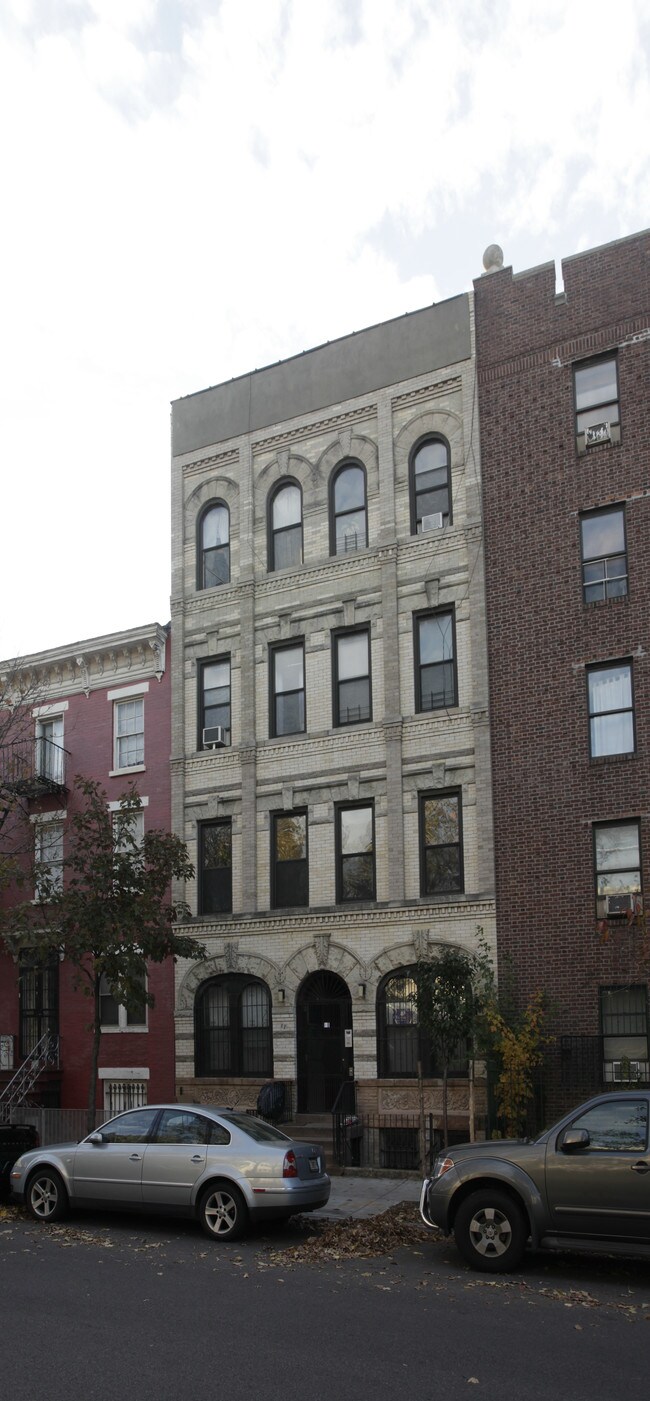 112 Adelphi St in Brooklyn, NY - Building Photo - Building Photo