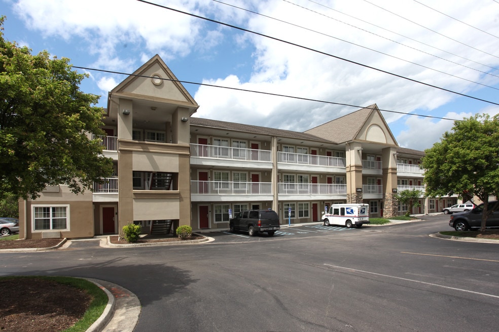 The View at Blue Ridge Commons Apartments Roanoke, VA Apartments For Rent