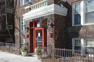 2304 Harriet Ave in Minneapolis, MN - Building Photo - Building Photo