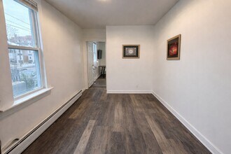 9 Washington St, Unit 1 in Montclair, NJ - Building Photo - Building Photo