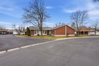 5957 S Sultan Cir in Murray, UT - Building Photo - Building Photo