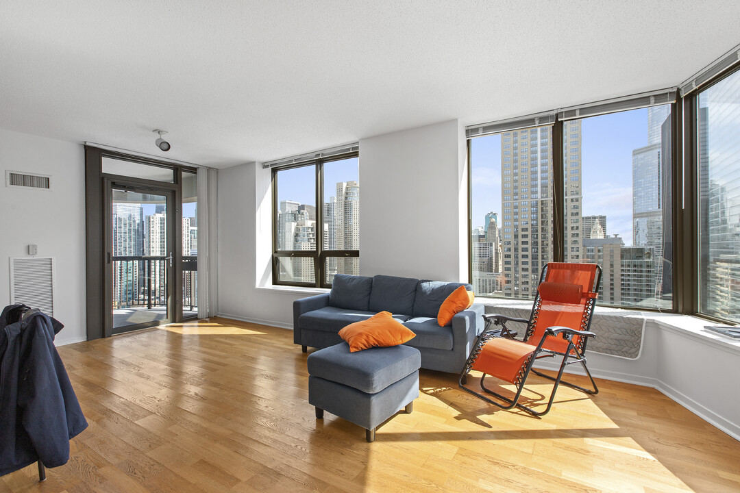 400 N La Salle Dr, Unit 2804 in Chicago, IL - Foto de edificio