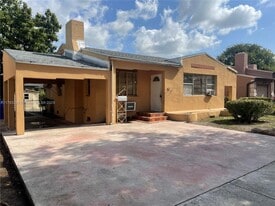 937 NW 46th St in Miami, FL - Building Photo