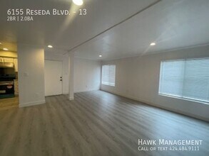 6155 Reseda Blvd in Los Angeles, CA - Building Photo - Building Photo