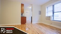 907 W George St, Unit 3 in Chicago, IL - Building Photo - Building Photo