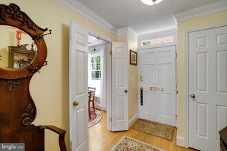 1142 N Pitt St in Alexandria, VA - Building Photo - Building Photo