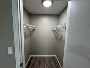 Milford Trails Apartments and Storage in Milford, NH - Foto de edificio - Building Photo