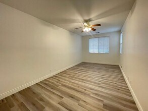 6513 Bright Morning St in North Las Vegas, NV - Building Photo - Building Photo
