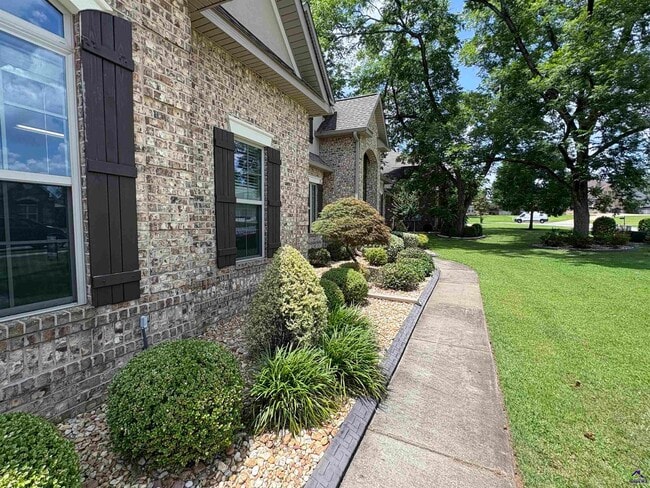 300 Stacy Ln in Warner Robins, GA - Building Photo - Building Photo