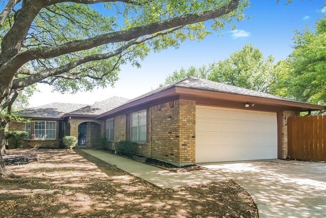property at 709 NW Renfro St