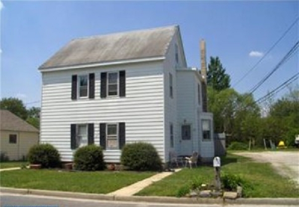 101-103 Park Ave in Elmer, NJ - Building Photo