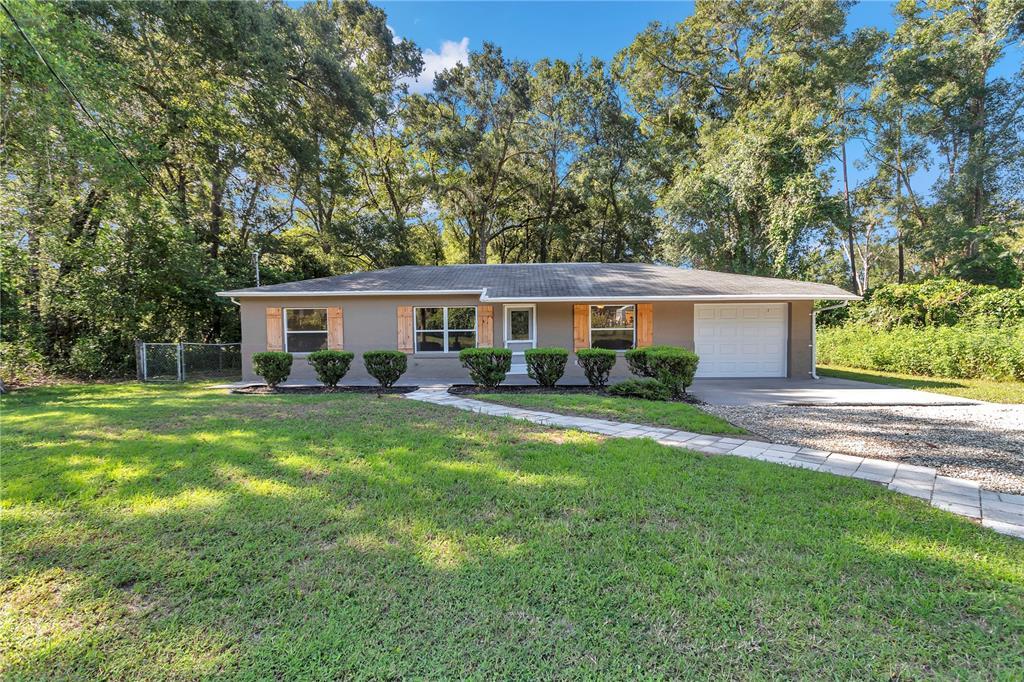3640 SE 131st Ln in Belleview, FL - Building Photo
