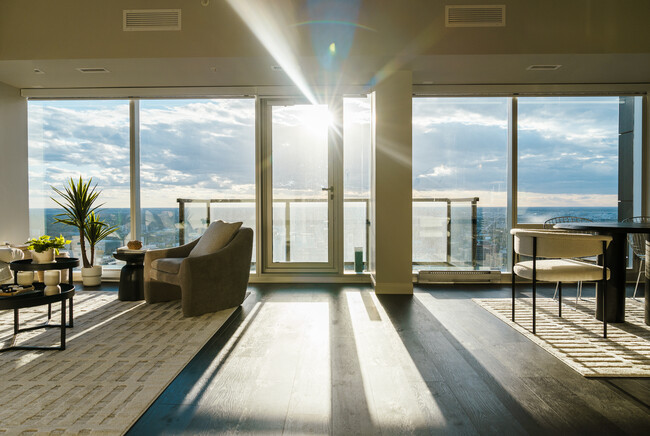 300 Main in Winnipeg, MB - Building Photo - Building Photo
