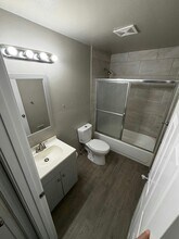 2705 S 256th St in Kent, WA - Building Photo - Building Photo