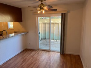 8236 Center Pkwy in Sacramento, CA - Building Photo - Building Photo