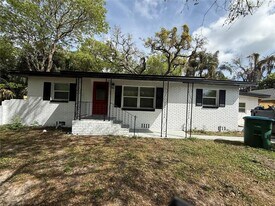 421 E Warren Ave in Longwood, FL - Building Photo
