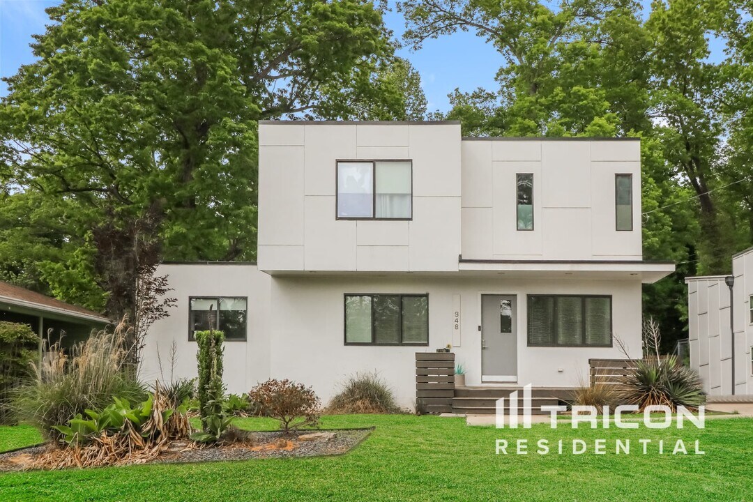 948 Bruce Cir SE in Atlanta, GA - Building Photo