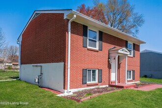 4513 Cod Dr in Louisville, KY - Building Photo - Building Photo