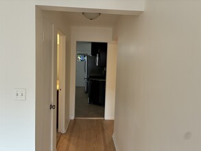 5555 N Mango Ave in Chicago, IL - Building Photo - Building Photo