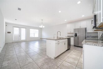 11139 Hanlon Ter Aly in Winter Garden, FL - Building Photo - Building Photo