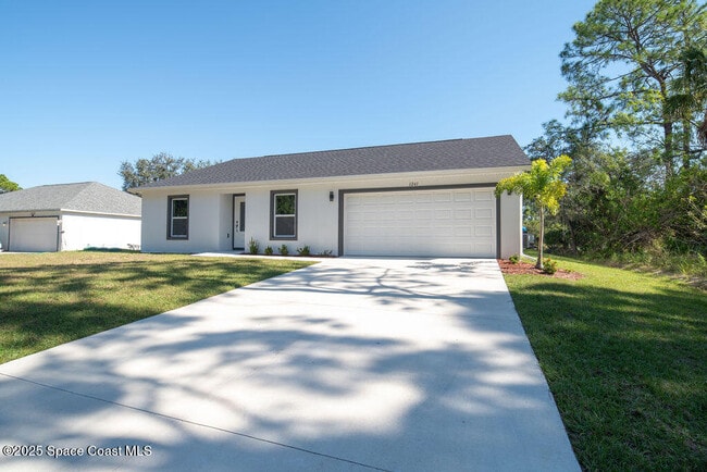 1241 Platt Ave SW in Palm Bay, FL - Building Photo - Building Photo