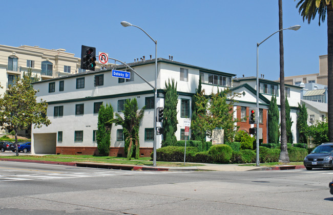 425 N Doheny Dr in Los Angeles, CA - Building Photo - Building Photo