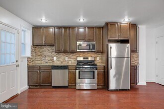 458 Oakwood St SE in Washington, DC - Building Photo - Building Photo