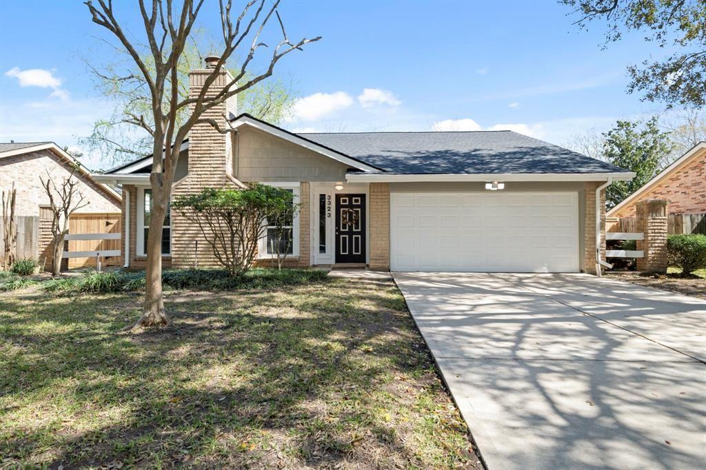 3323 Peachwood Ln in Sugar Land, TX - Building Photo