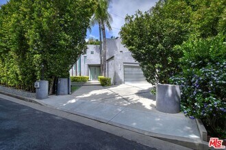 4035 Pacheco Dr, Unit 4 in Los Angeles, CA - Building Photo - Building Photo