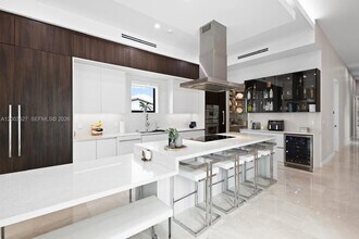 80 NW 129th Ave in Miami, FL - Building Photo - Building Photo