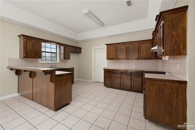 11 Paseo Del Rey in Mission, TX - Building Photo - Building Photo