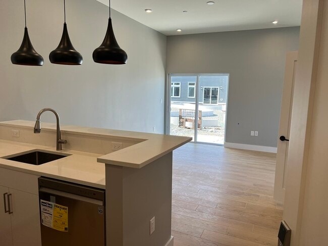 property at 60 Cross St E