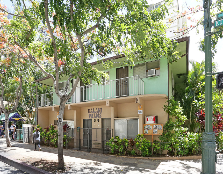 2480 Kuhio Ave in Honolulu, HI - Building Photo