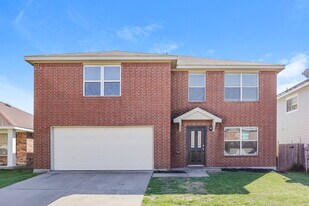 365 Blairwood Dr in Fort Worth, TX - Building Photo