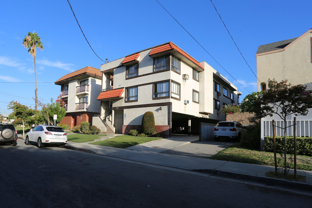 1017 E Maple St in Glendale, CA - Building Photo