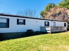 14367 NC-16 in Millers Creek, NC - Building Photo - Building Photo