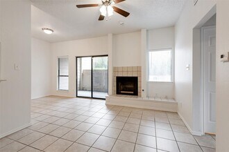 9100 Mountain Ridge Dr in Austin, TX - Building Photo - Building Photo