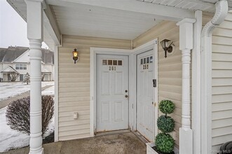 261 Ruth Ct in Middletown, NY - Building Photo - Building Photo