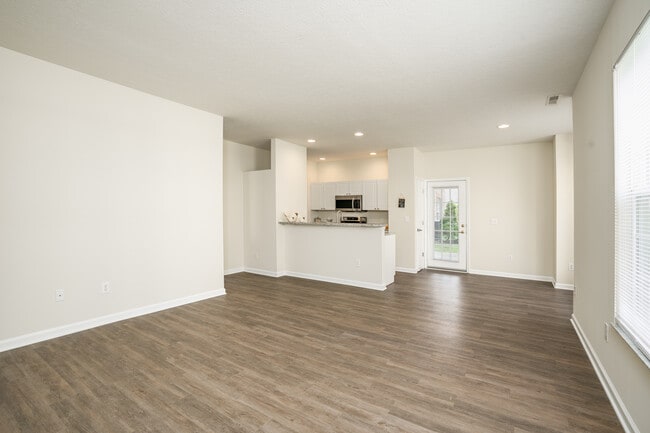 The Residences at Scioto Crossing