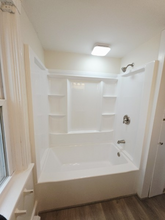 9 Gardner Pl, Unit 1R in Leominster, MA - Building Photo - Building Photo