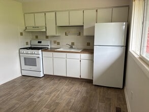 7601 Rob St NW, Unit 7601 in Massillon, OH - Building Photo - Building Photo