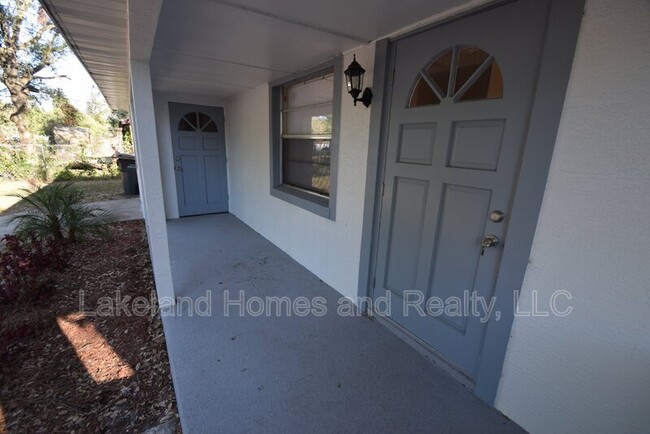 522 Oakland Rd in Auburndale, FL - Building Photo - Building Photo