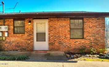 241 Parker St in Kingsport, TN - Foto de edificio - Building Photo